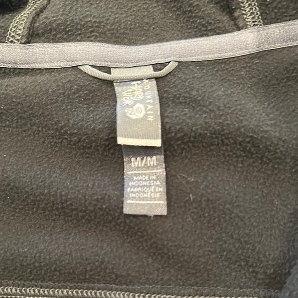 Mountain Hardware Black Fleece Hooded Women’s Vest Size Medium - Picture 3 of 8